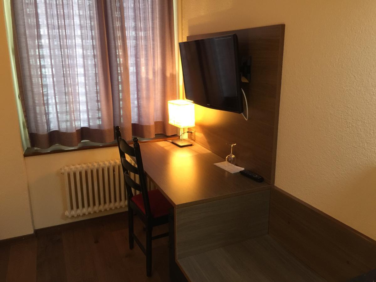 Zys Hotel Wettingen Buitenkant foto