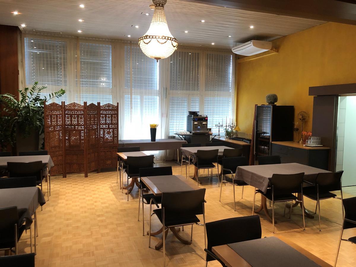 Zys Hotel Wettingen Buitenkant foto